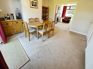 Dining Room- click for photo gallery